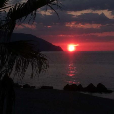Casa Vacanze Monte Giove Villa ปัตตี ภายนอก รูปภาพ